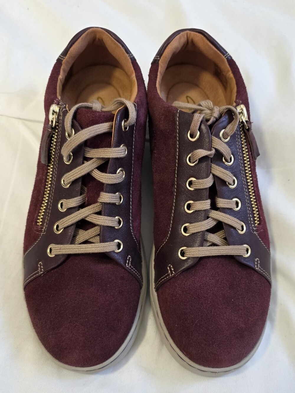 Clarks Nalle Lace Merlot Burgundy Suede Side Zip Sneakers Shoes 10 M - Worn Once